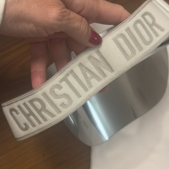 Dior visor with box and dustbag cleaning cloth - Picture 7 of 11